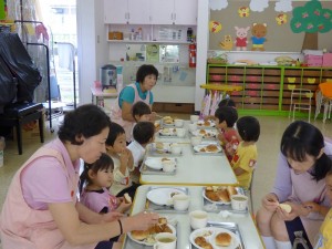 P1070806給食29日