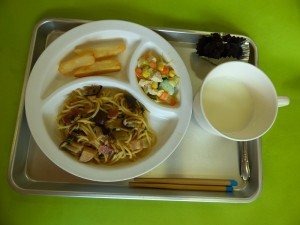 P1090815給食27日