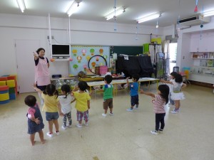 P1090353ちゅぅりっぷのたけのこ体操