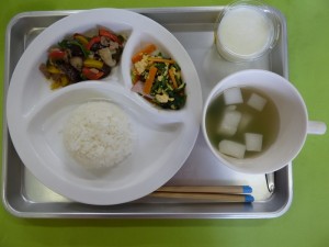 P1090275給食13日