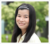http://www.seitoku.jp/univ/kokusai/images/graduate_santia.jpg